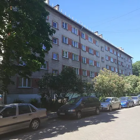 Cozy Flat Old In 999m *